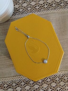 Swarovski Silver Pavé Slider Bracelet with White Sparkle